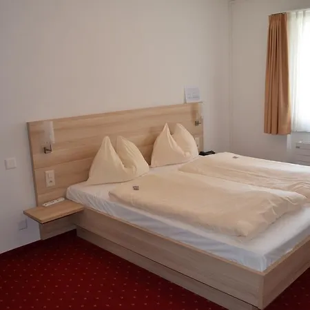 Kreuz Hotell