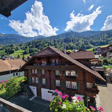 Kreuz 3* Leissigen
