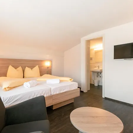 Hotel Kreuz 3*