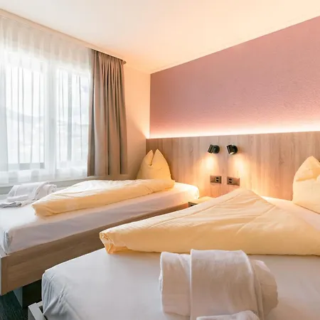 Hotel Kreuz 3*