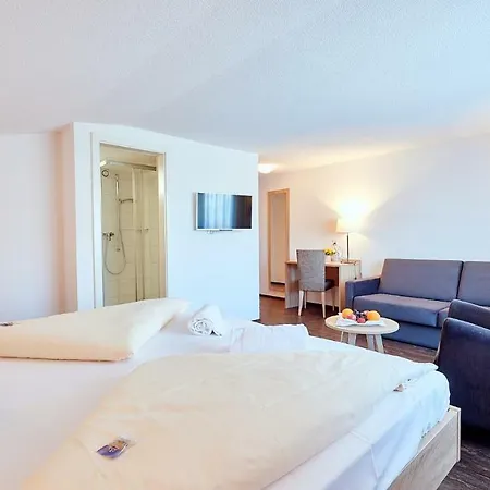 Kreuz Hotell 3*